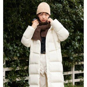 Women's  long down jacket in cream XS